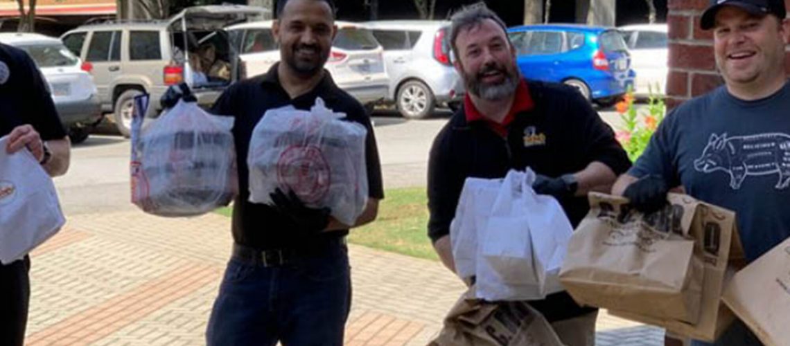 Delivering Comfort: Workers Bringing Food Close to Me from Local Food Halls during COVID